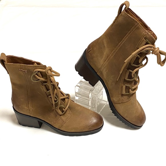 Sorel Women's Cate Lace Bootie in Velvet Tan - Picture 1 of 8